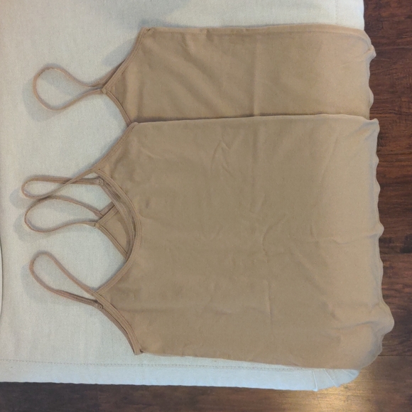 2 - stretch under tanks - Picture 3 of 4